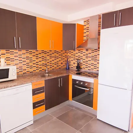 Los Delfines Bravos Apartment,50 Meter Far Beach Apartamento Corralejo