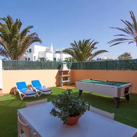 Los Delfines Bravos Apartment,50 Meter Far Beach