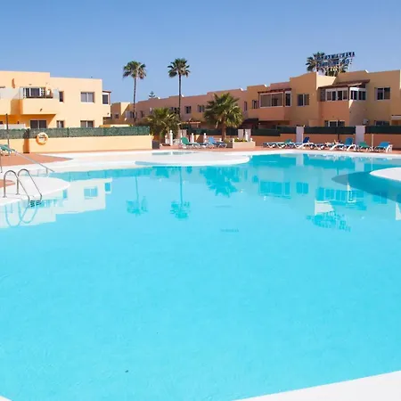 Los Delfines Bravos Apartment,50 Meter Far Beach Apartment