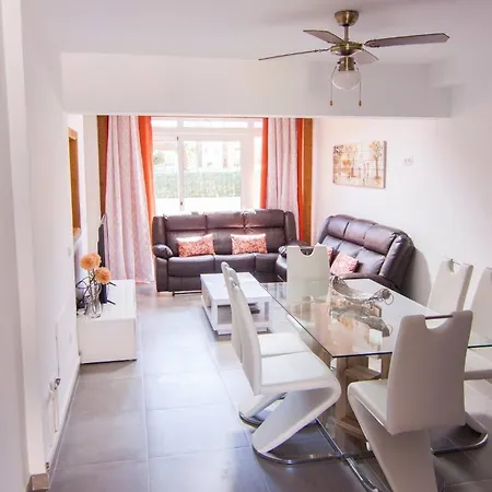 Los Delfines Bravos Apartment,50 Meter Far Beach * Corralejo